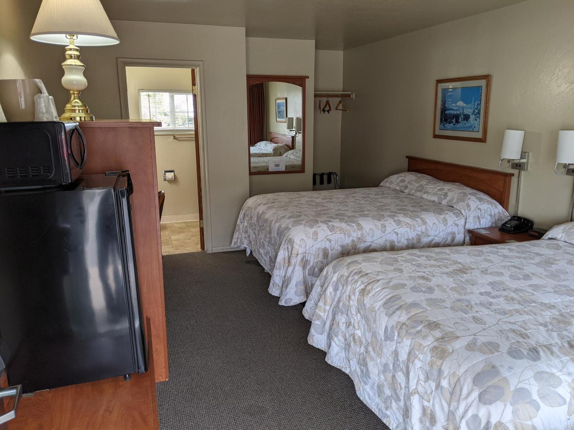 Hi-Lo Motel, Cafe And Rv Park Weed Exterior foto